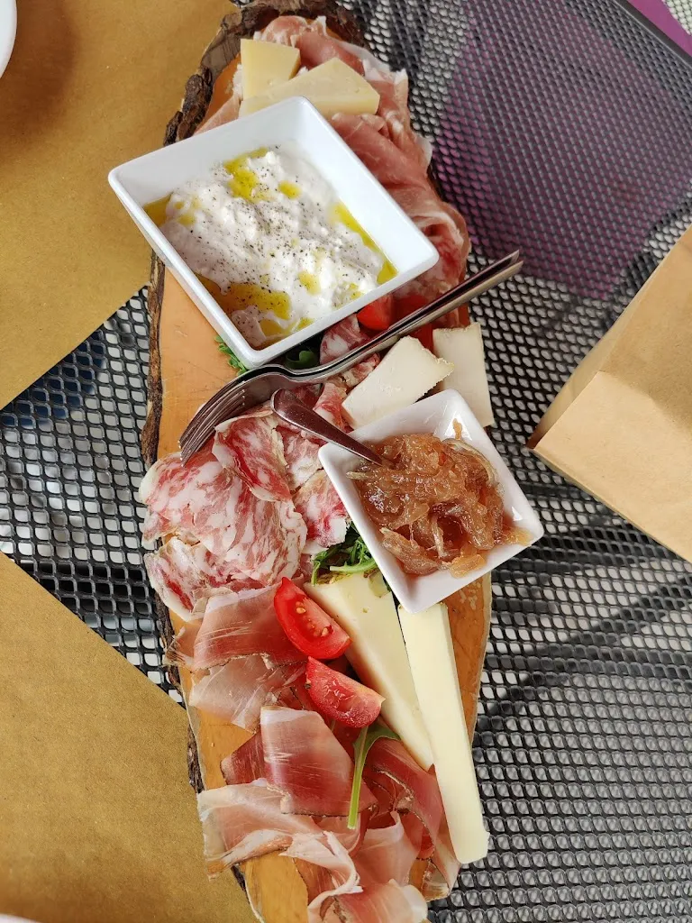 Menu_Enoteca del Bugiardo with wine shop Buglioni_Arbizzano-Santa Maria_image_8