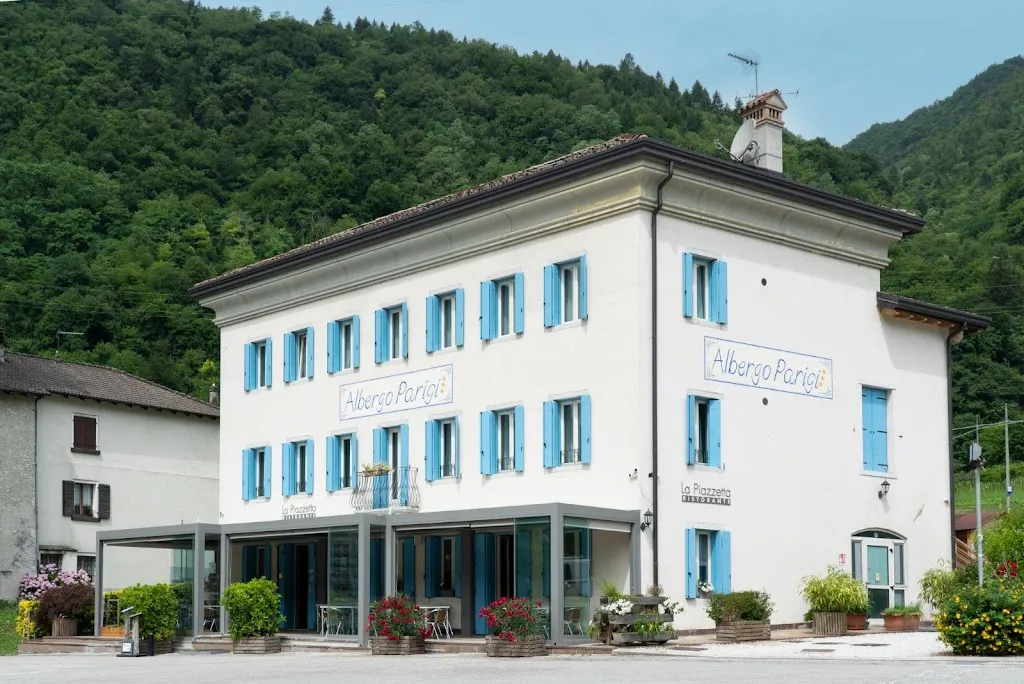 Hotel Paris Srl restaurant in Arsiè