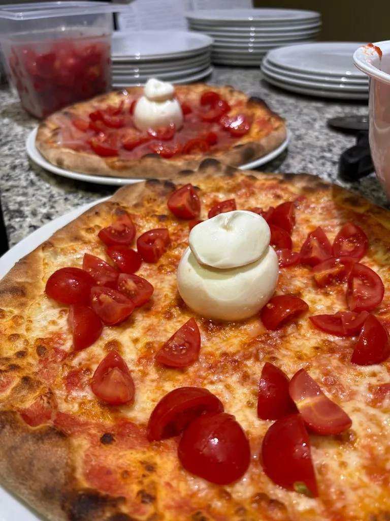 Nuova Pizzeria Centrale_Arsiè_slider_image_1