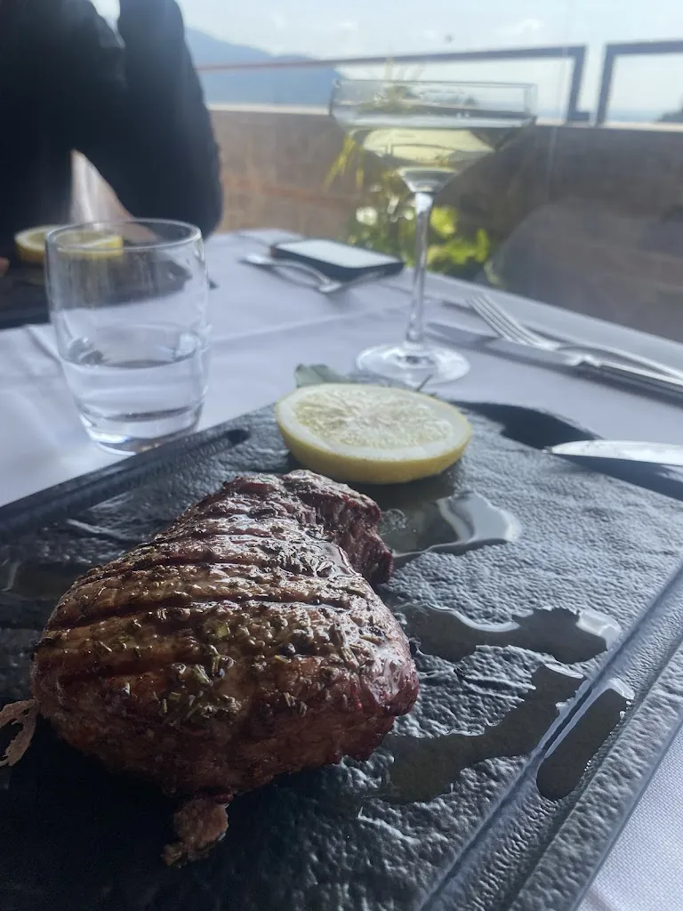 Ristorante Miravalle_Arquà Petrarca_slider_image_3