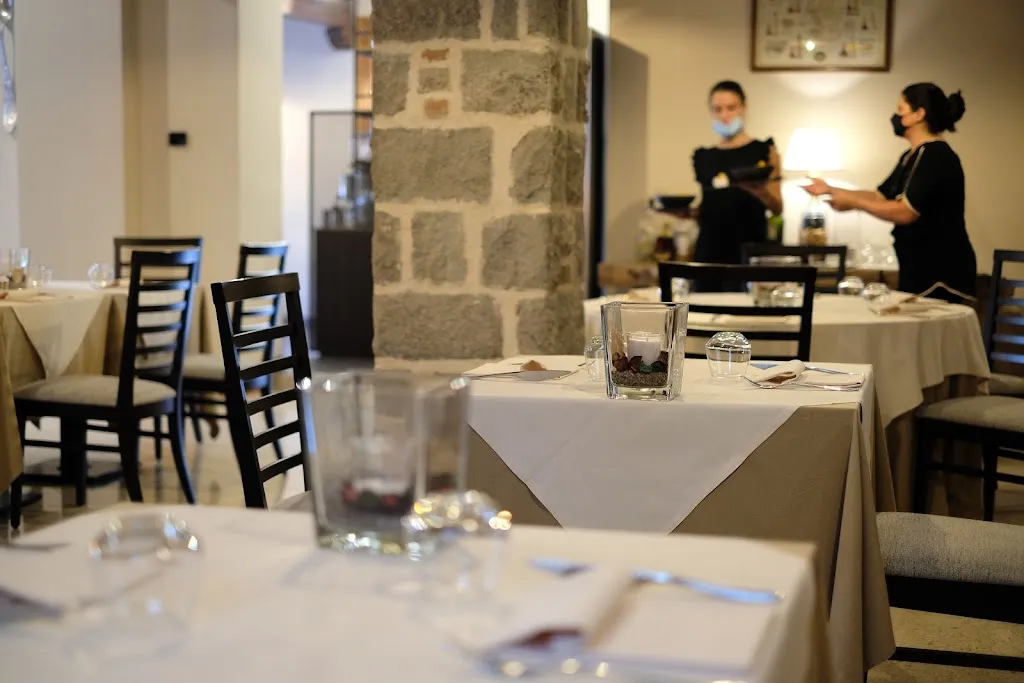 Ser Petracco Enoristorante_Arquà Petrarca_slider_image_1