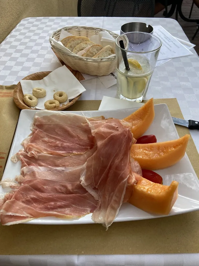 Judy Hung_L'Enoteca di Arquà_Arquà Petrarca_review