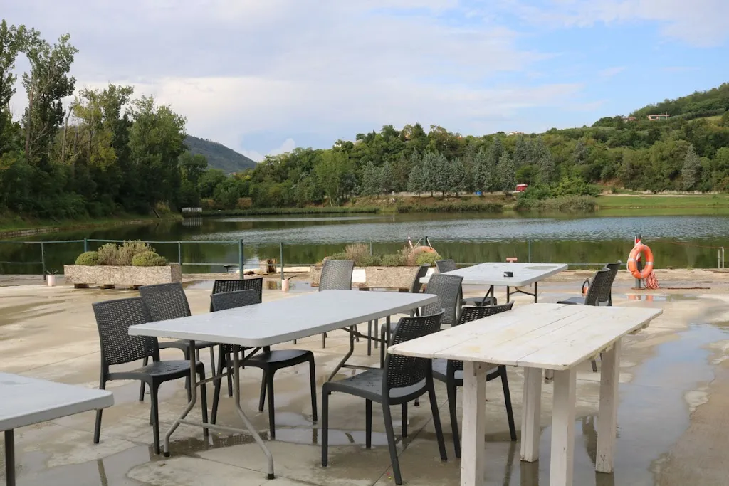 A.S.D. Lago Delle Rose restaurant in Arquà Petrarca