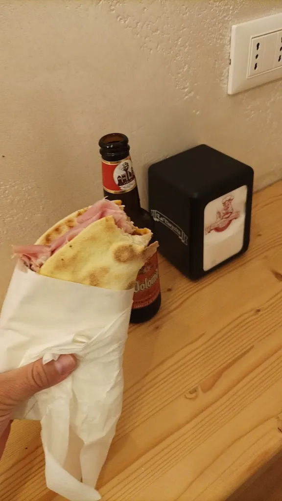 José Antonio Larios Manzano_La Tasquita_Arquà Petrarca_review