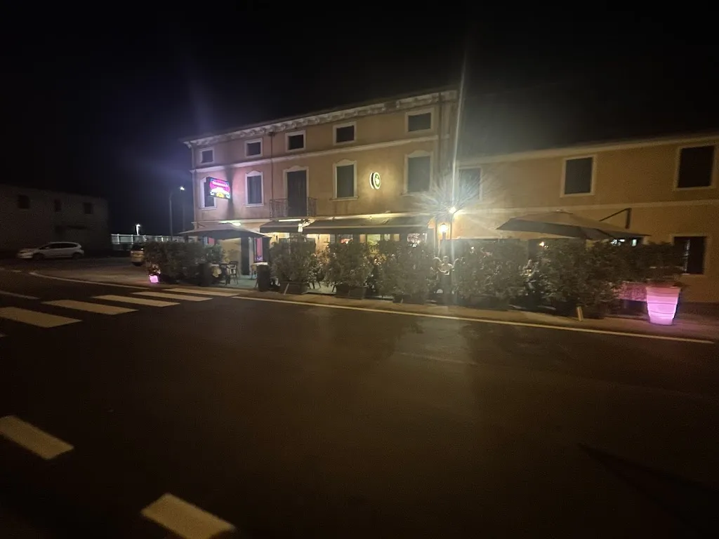 Goran Brugnolo_Pub Birreria Spaghetteria Da Agostino 1958_Arlesega_review