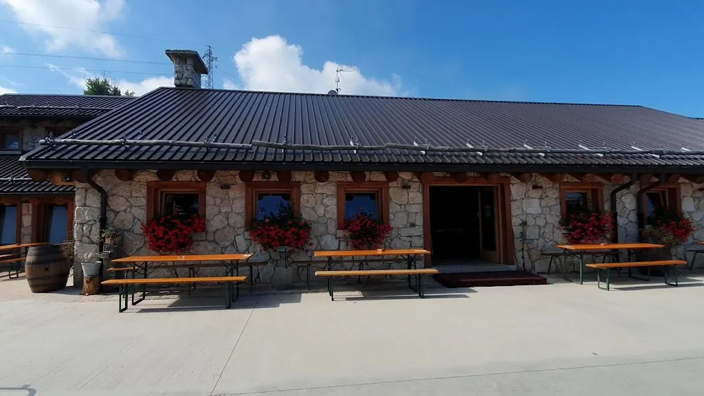 Agriturismo Malga Roccolo_Arsiero_slider_image_2