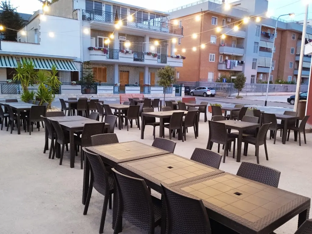 Pizzeria Propaganda_Orta Nova_slider_image_1