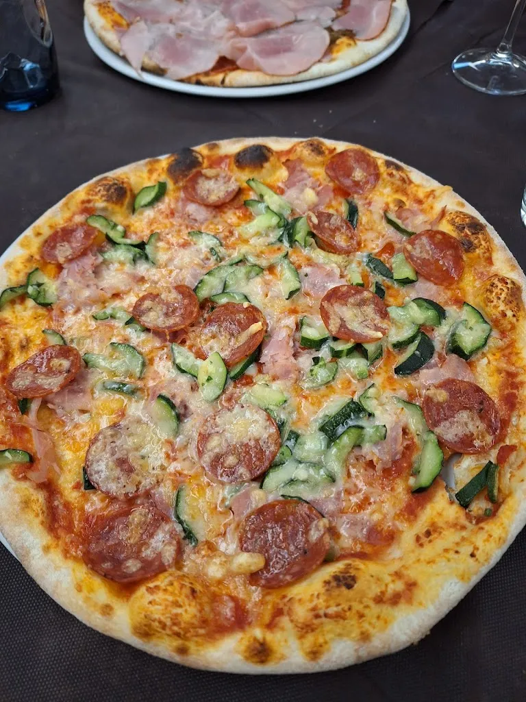 Max L_Ristorante Pizzeria Vecchio Sole Di Lonardi Gigi e Mary_Asparetto_review