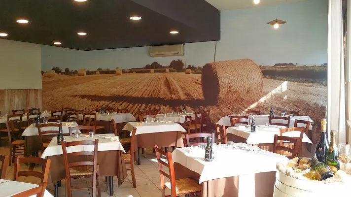 Paglia & Fieno restaurant in Asparetto