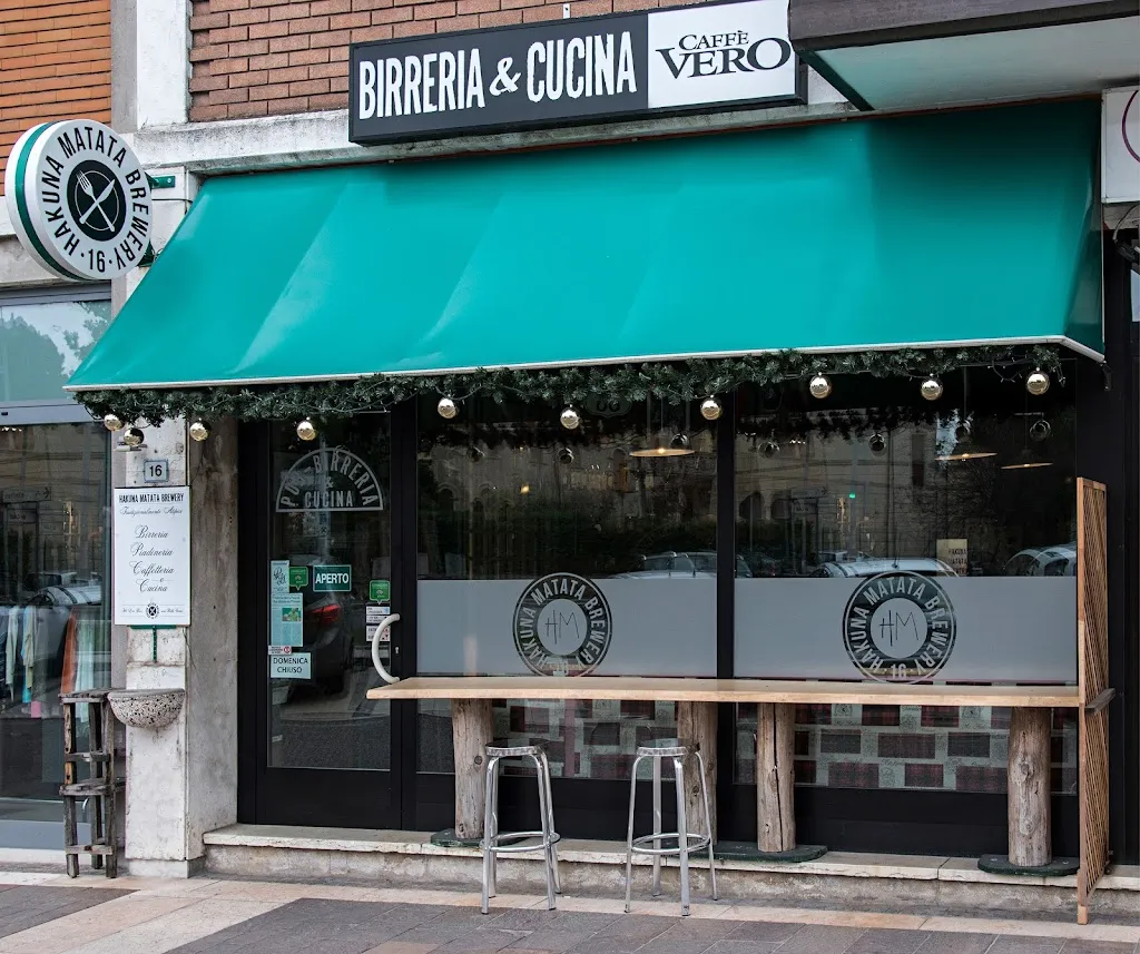 Birreria Hakuna Matata restaurant in Asparetto