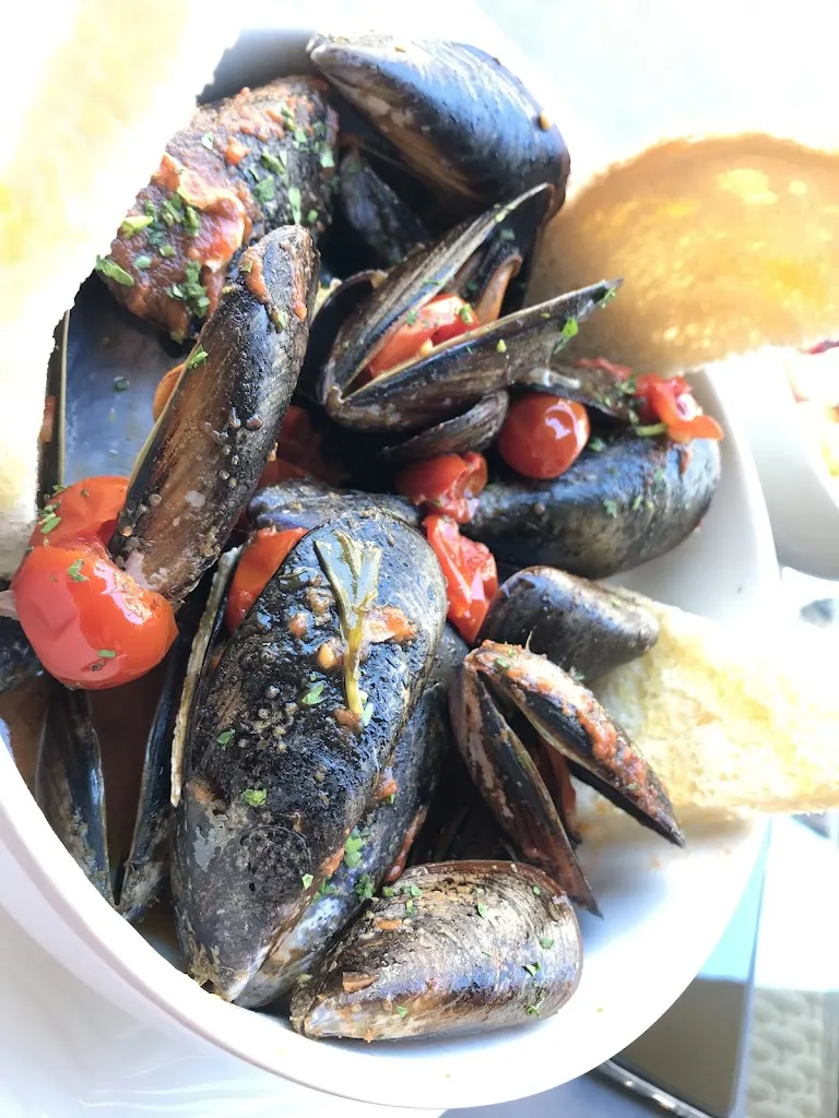 Manlio Francesco Tartara_Bistró risto bar_Badia Polesine_review