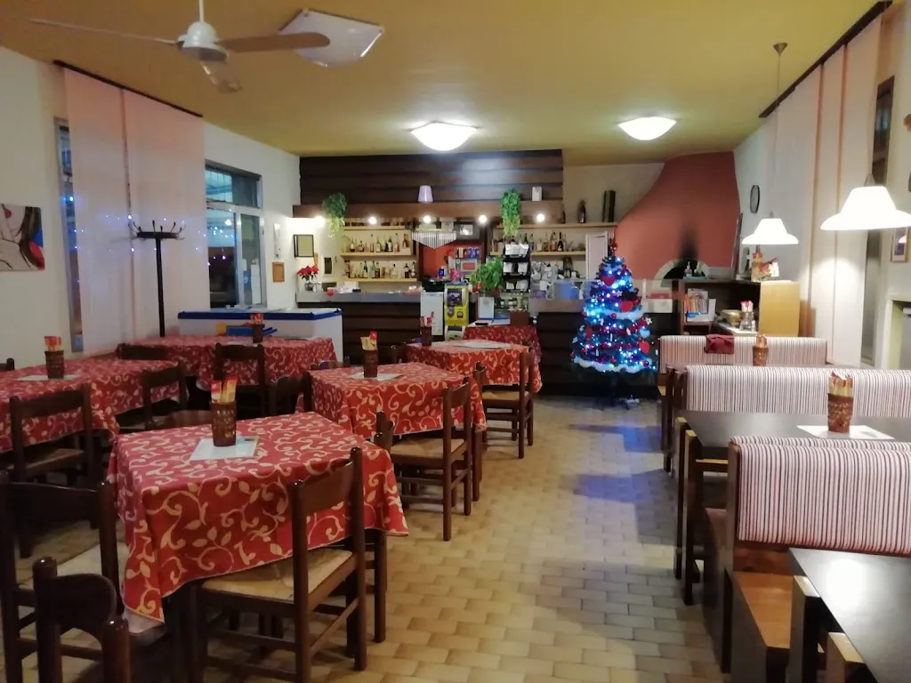 Pizzeria El Popezo_Badia Polesine_slider_image_1