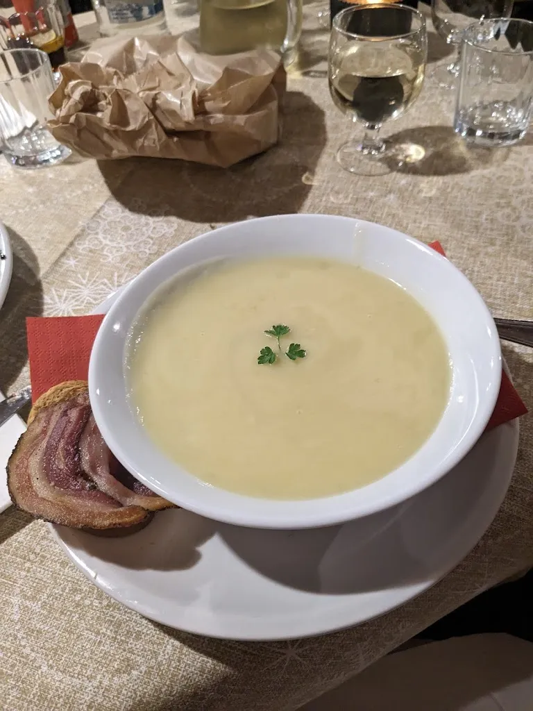 Josephin Lublow_Farmhouse Ai Lares Soc. Semplice Agricola_Auronzo_review