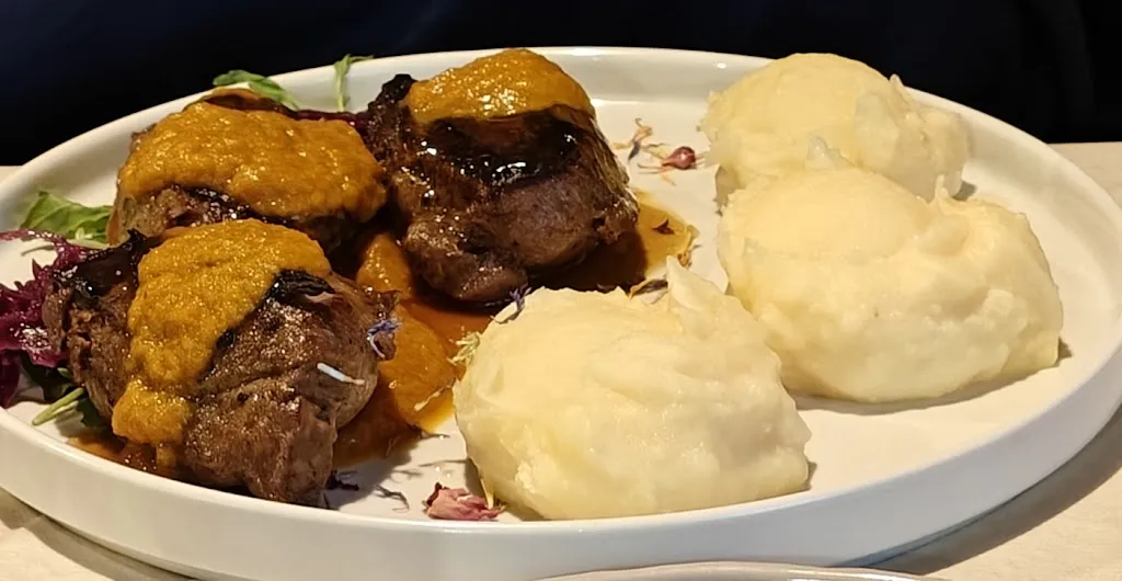 Farmhouse Ai Lares Soc. Semplice Agricola_Auronzo_slider_image_2