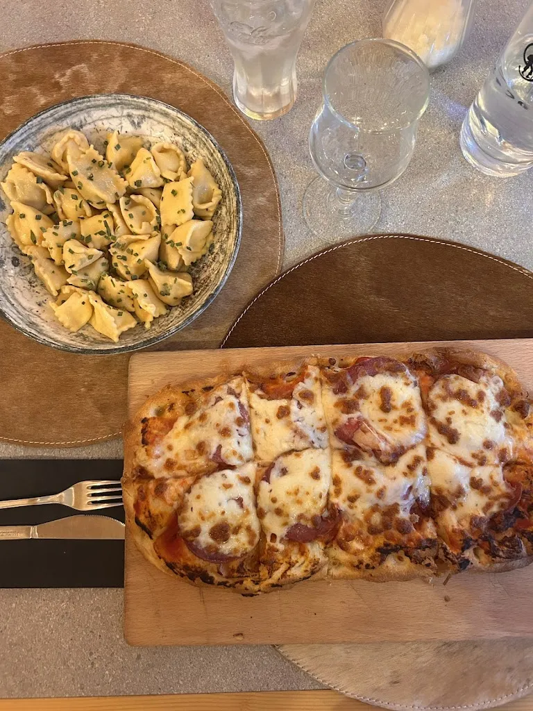 Eljesa Haxhiu_Restaurant of Dolomiti Des Alpes_Auronzo_review