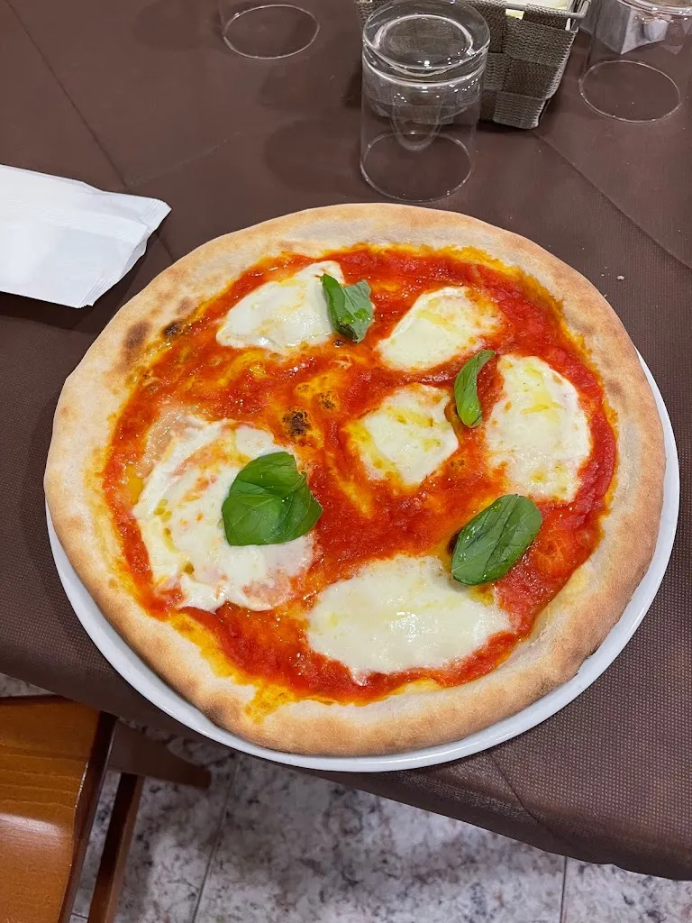 Menu_PIZZERIA LA REGINA_Orta Nova_image_5