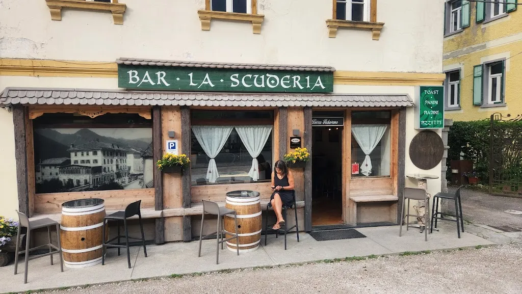 Bar La Scuderia restaurant in Auronzo