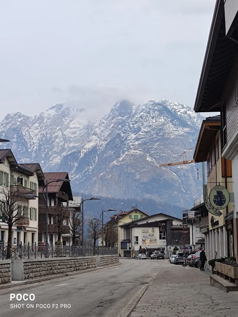 Alan Owen_Ristorante Chalet La Rotonda_Auronzo_avis