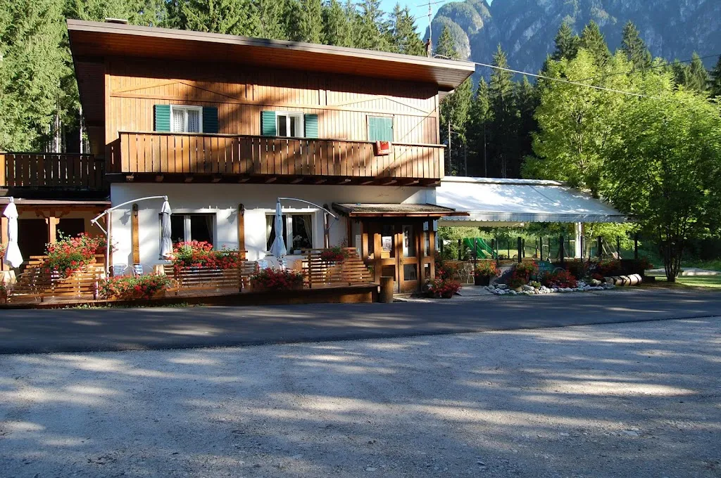 Ristorante Chalet La Rotonda_Auronzo_slider_image_3