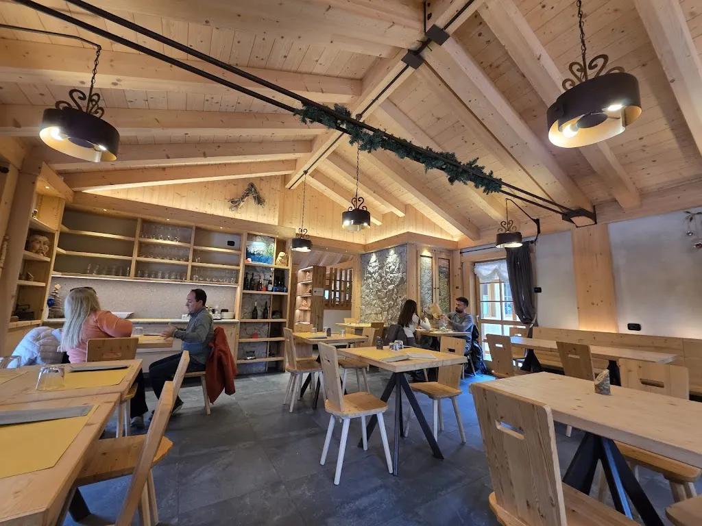 Malga Popena restaurant in Auronzo