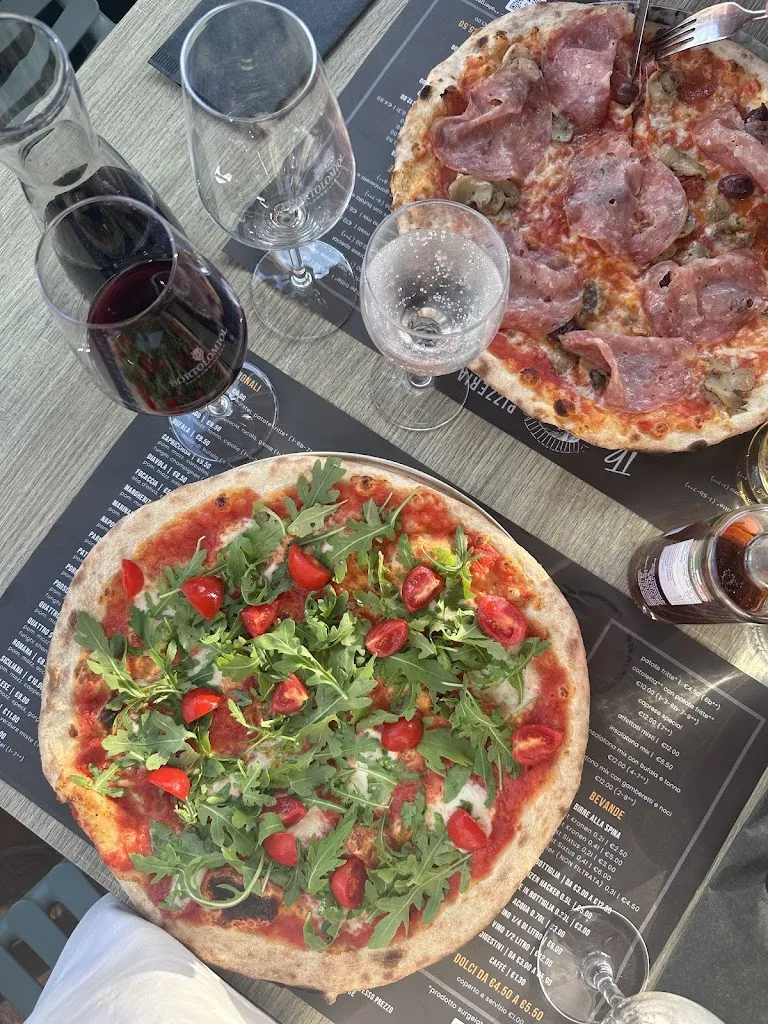 Maria Leonova_Pizzeria La Pineta_Auronzo_review