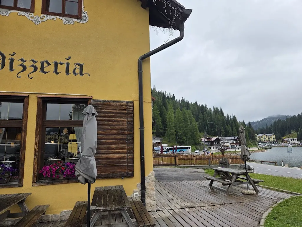 Pizzeria Edelweiss_Auronzo_slider_image_3