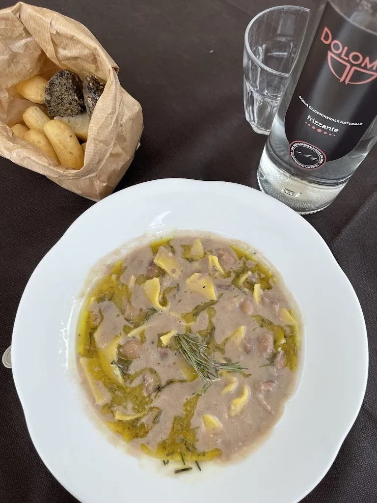 Aurel George Proorocu_La Stube - La Biblioteca - Malga Rin Bianco_Auronzo_review