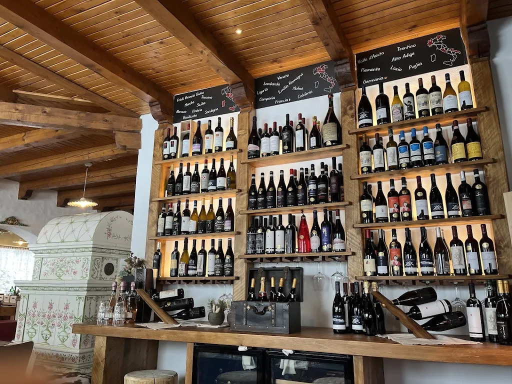 Restaurante largo antorno restaurant in Auronzo