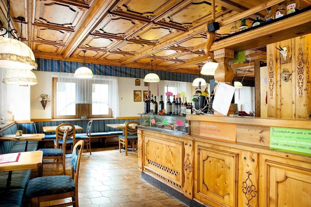 Tavernacolo Vini Sfusi - Pranzi - Aperitivi Auronzo di Cadore restaurant in Auronzo