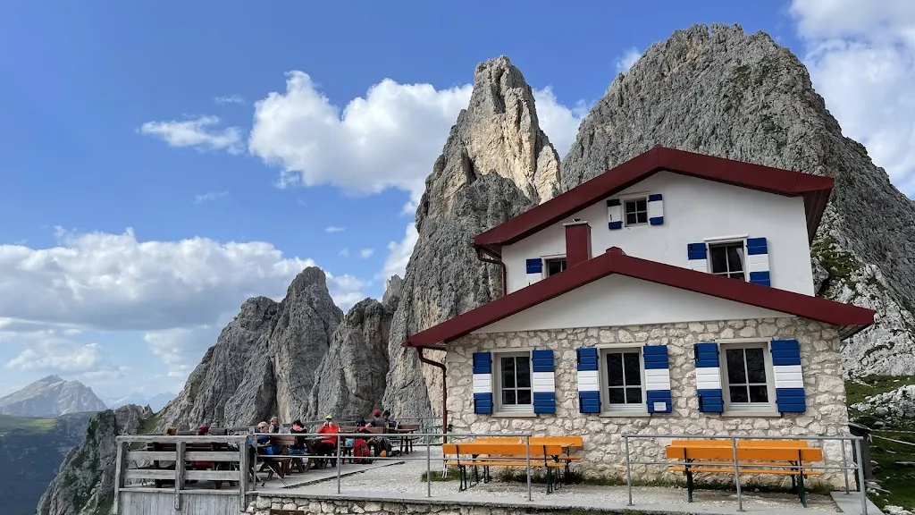 Rifugio Fratelli Fonda Savio_Auronzo_slider_image_1