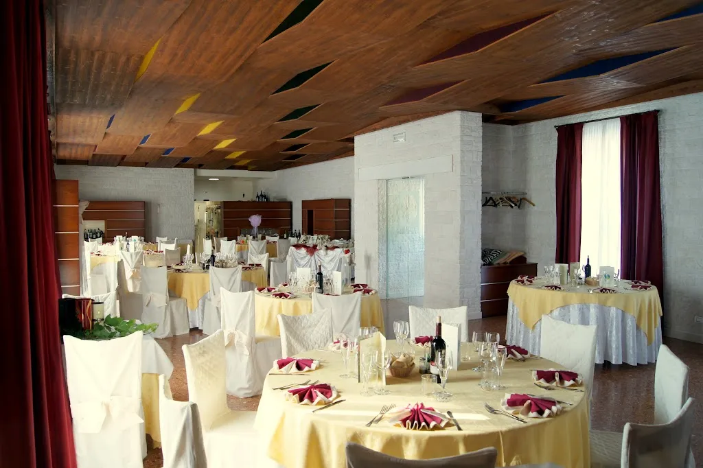 Ristorante Piccolo Mondo di Gasparella Gino restaurant in Barbarano Vicentino