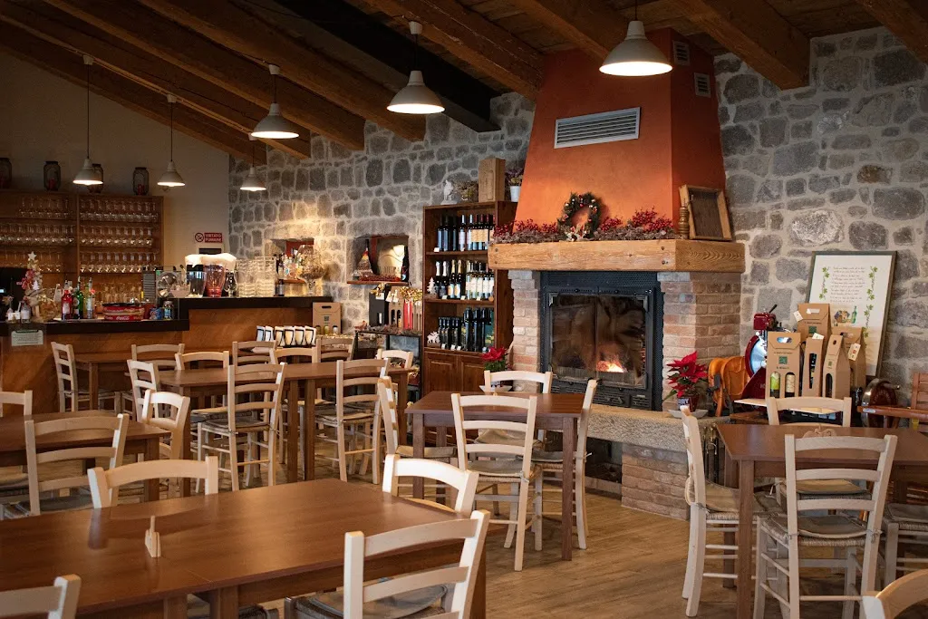 Azienda agricola agrituristica Il Murale restaurant in Baone