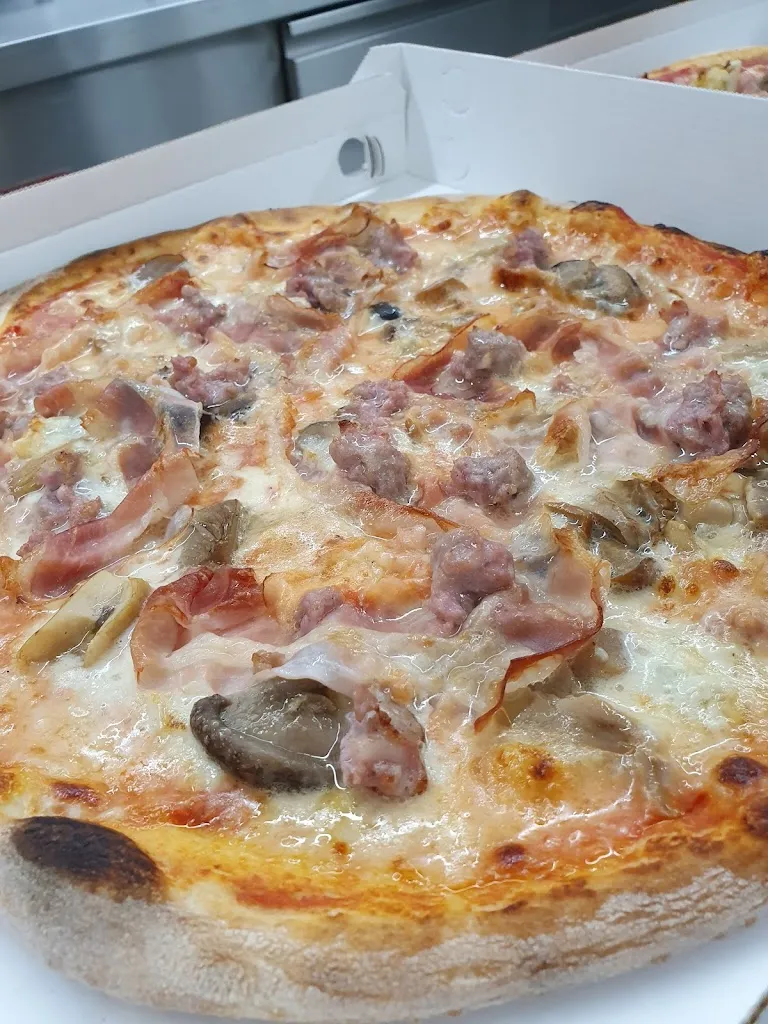 L'Angolo della Pizza da Nene_Baone_slider_image_2