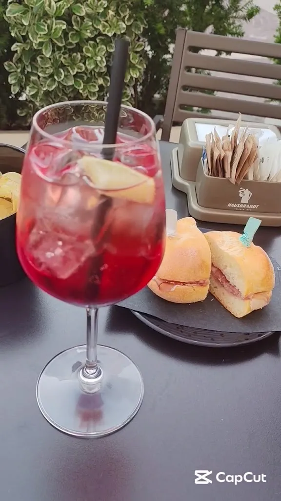 Sofia Gattazzo_Marconi Cafè 2.0_Arzignano_avis