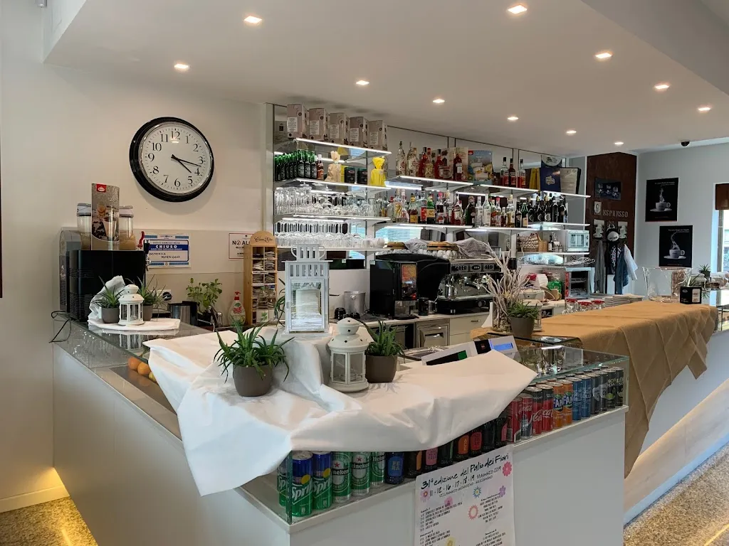 Tonin Bar Di OASI snc di Marrone Antonella & C._Arzignano_slider_image_1