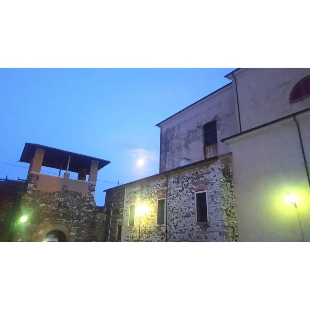 LUCAS VEIGA RAVAZZI_Castello di Arzignano_Arzignano_review