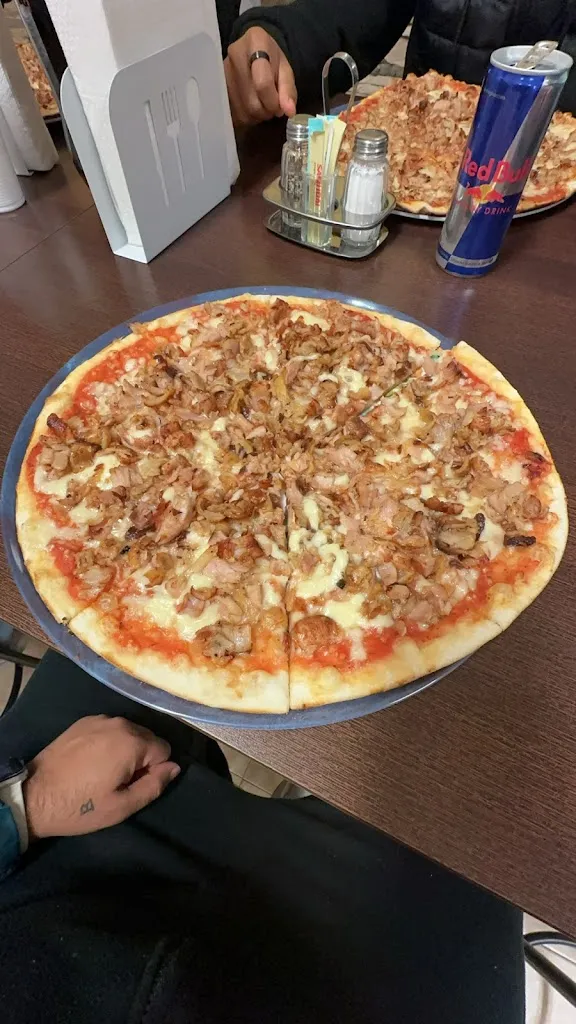 Gurwinder Singh_King Pizza Kebab_Arzignano_review