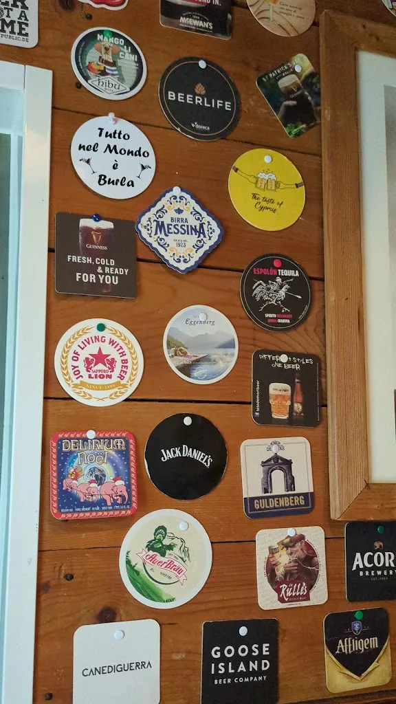 Andrea Dei Rossi_Canyon Pub_Barbisano_review