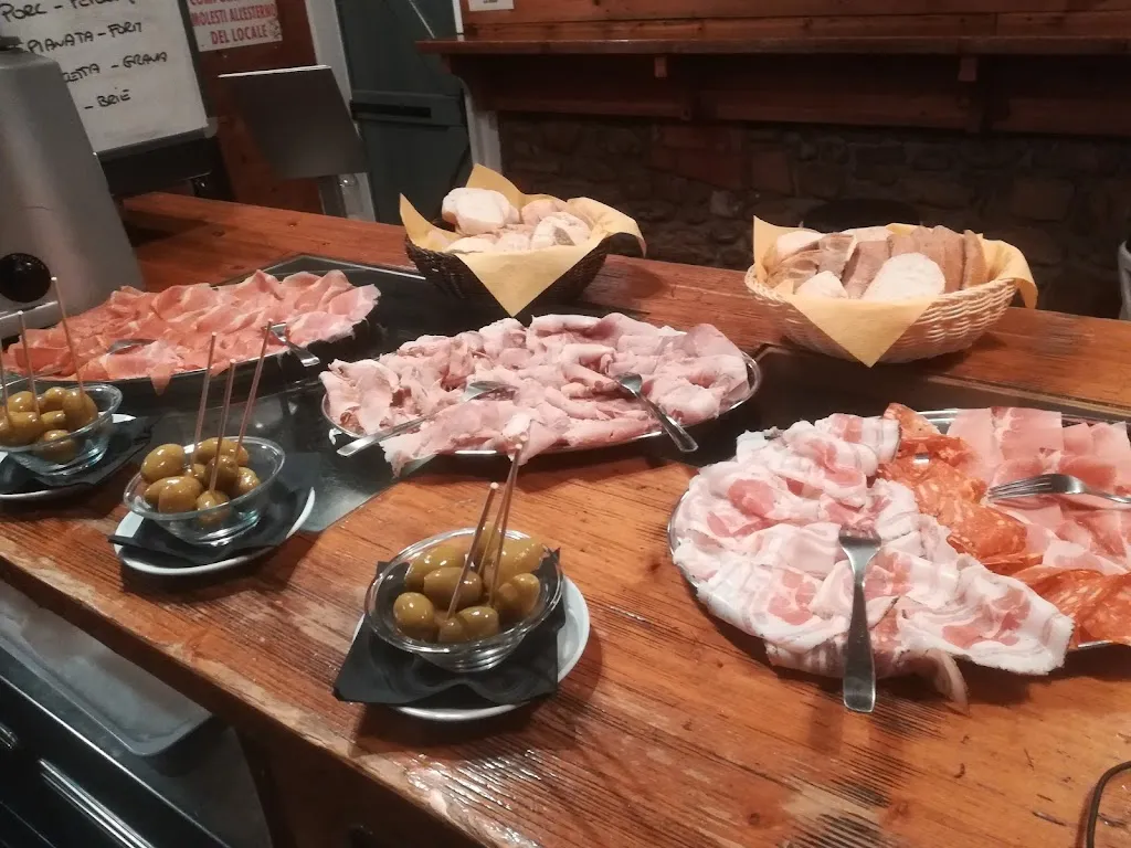 Canyon Pub_Barbisano_slider_image_2