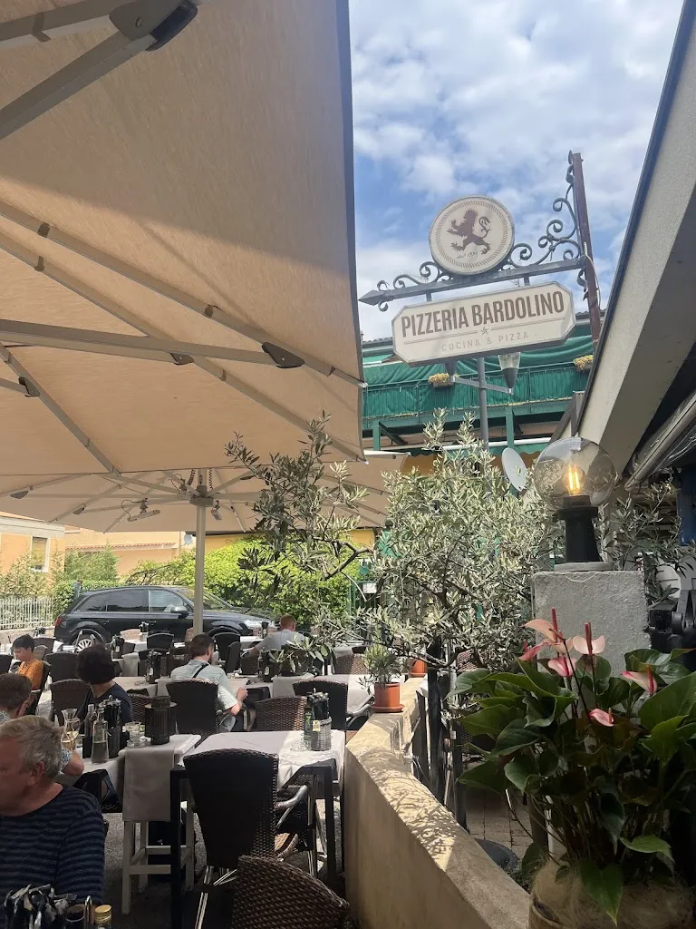 aili s_Pizzeria Bardolino_Bardolino_review