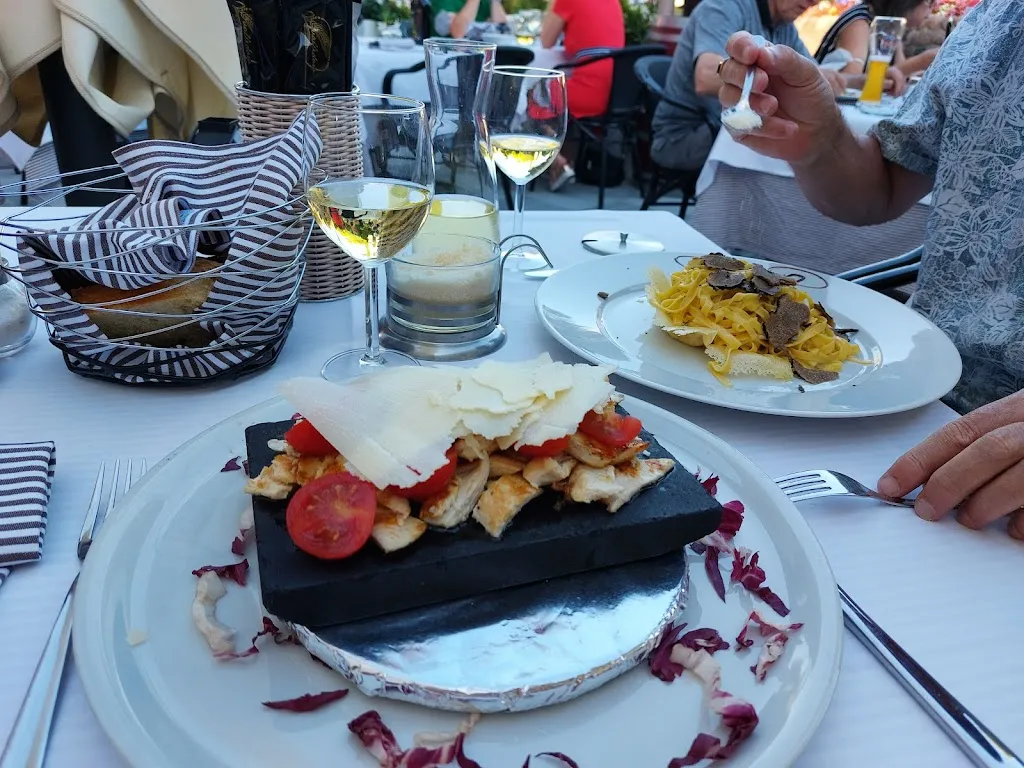 Valerie Robinson_Bencistò_Bardolino_review