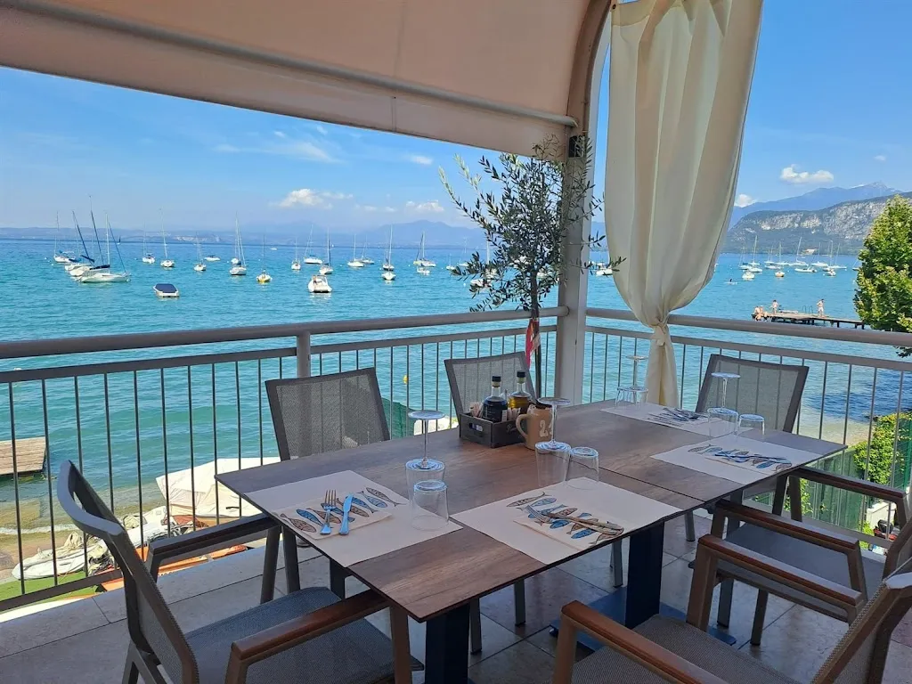 Ristorante Nautico Bardolino restaurant in Bardolino