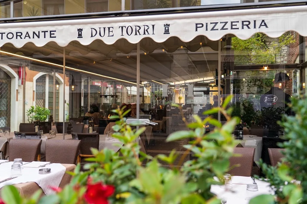 Ristorante Pizzeria Due Torri restaurant in Bardolino