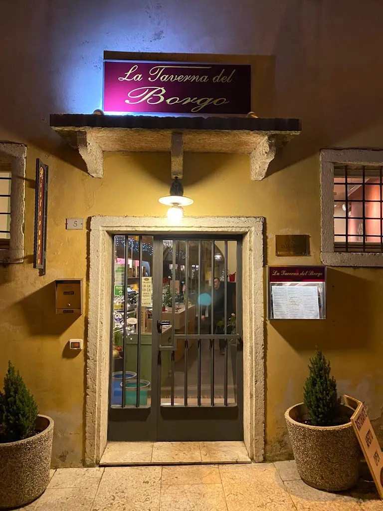 Ristorante "La taverna del borgo" restaurant in Bardolino
