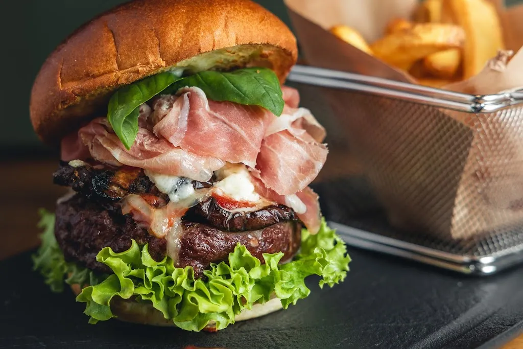 Montenapoleone Bassano_Bassano del Grappa_slider_image_3