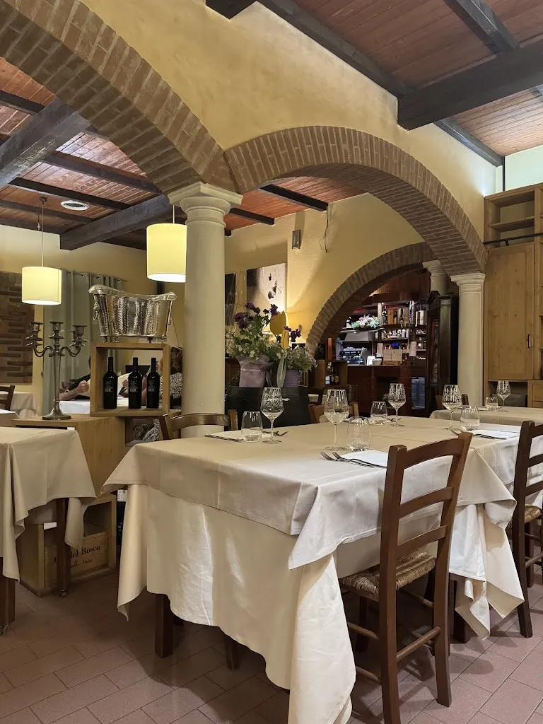 Ristorante Pizzeria Il Portico restaurant in Bergantino