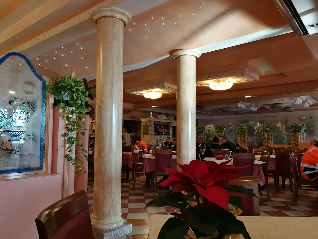 Albergo Ristorante Pizzeria Al Camin_Bergantino_slider_image_3