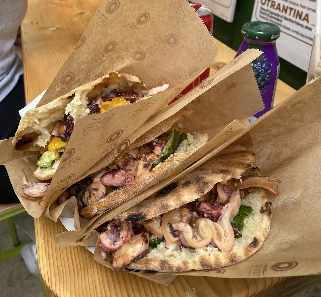 Luciene Ruzzarin_Postofisso pucceria agricola_Otranto_review