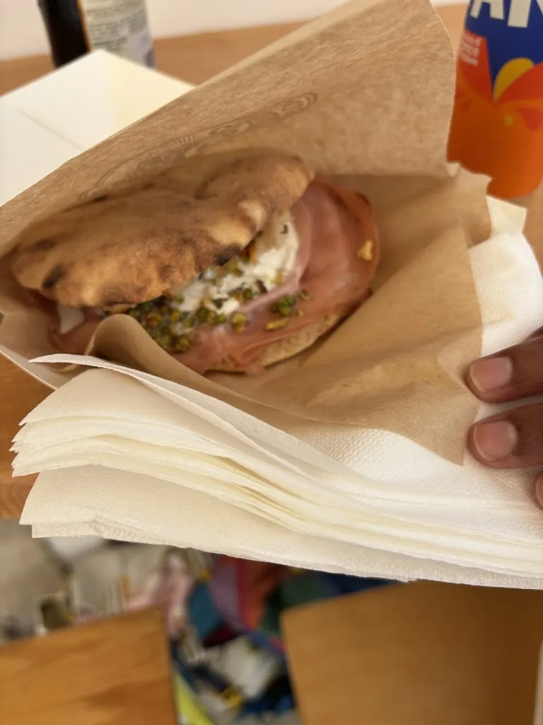 Henry Rowling_Postofisso pucceria agricola_Otranto_review