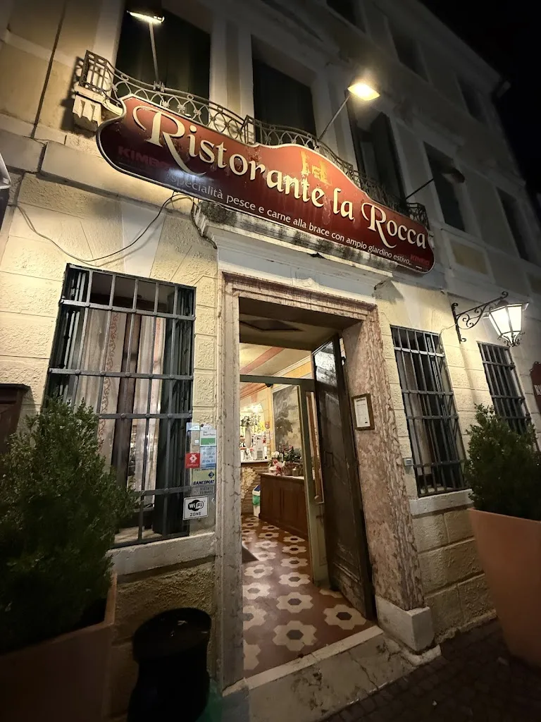 La Rocca restaurant in Biancade